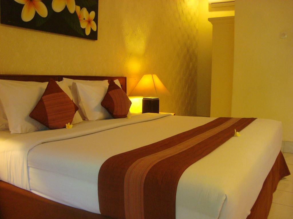 Diwangkara Beach Hotel & Resort Санур Екстер'єр фото