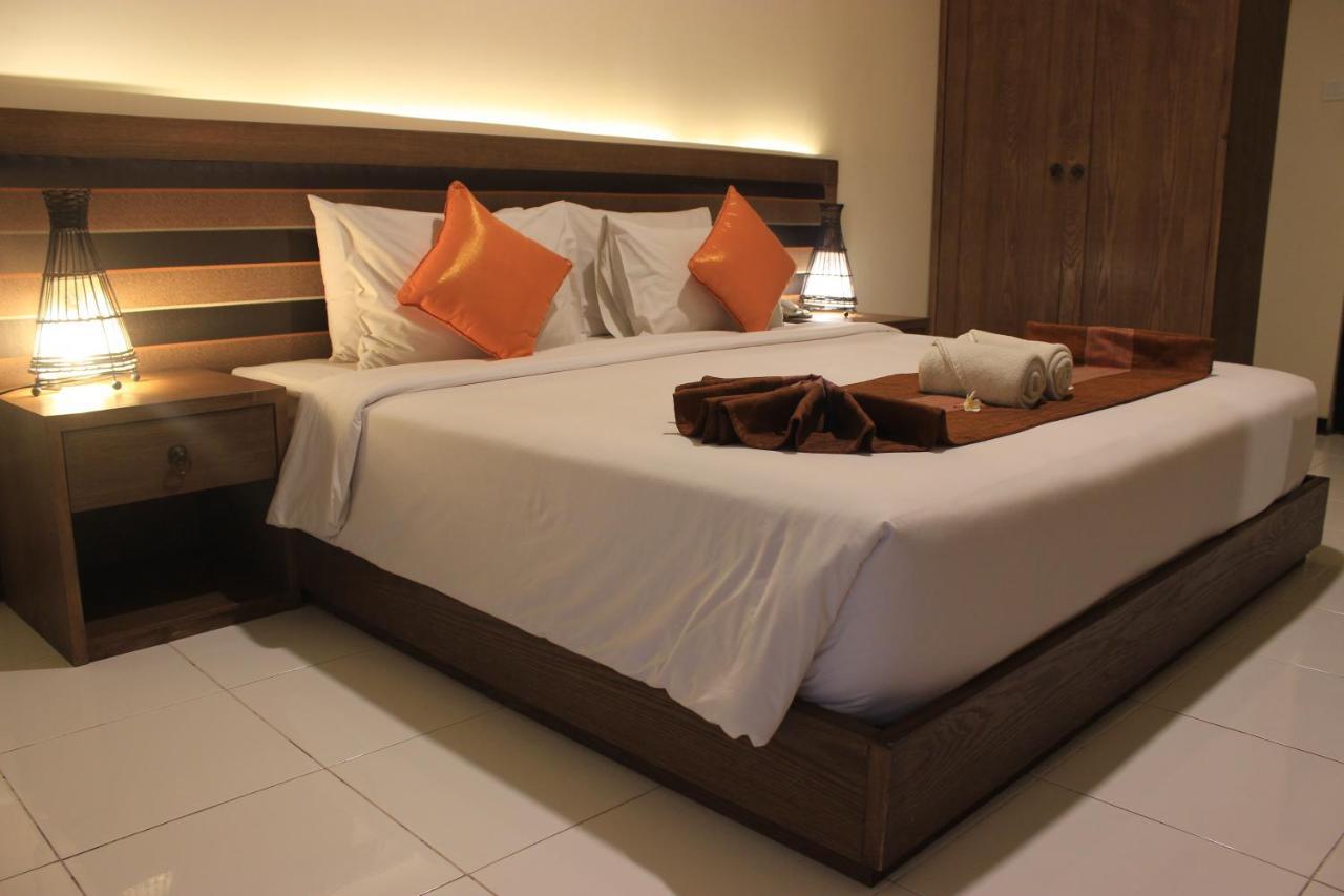 Diwangkara Beach Hotel & Resort Санур Екстер'єр фото